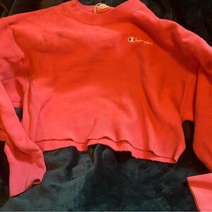 Cropped crew neck